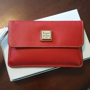 Dooney & Bourke Milly wristlet